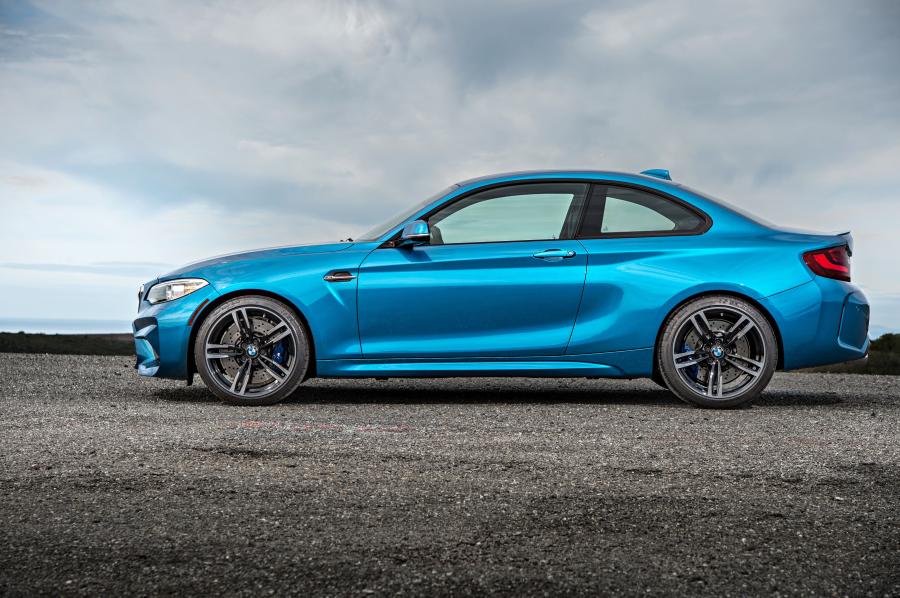  BMW M2 Coupe (F87) 2016 года  (NA) (фото 19 из 32)